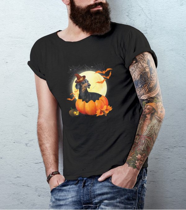 Halloween Dachshund In Pumpkin With Witch Hat And Full Moon T-Shirt
