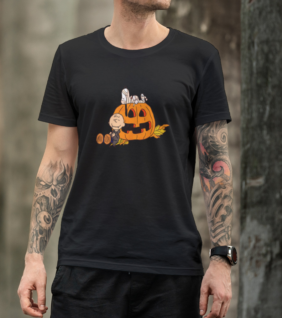 Charlie Brown And Snoopy Halloween Pumpkin Peanuts T-Shirt