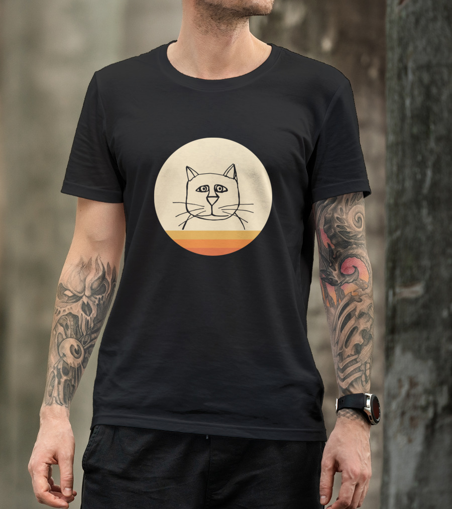 Retro Cat Line Drawing Face On Minimalist Background T-Shirt