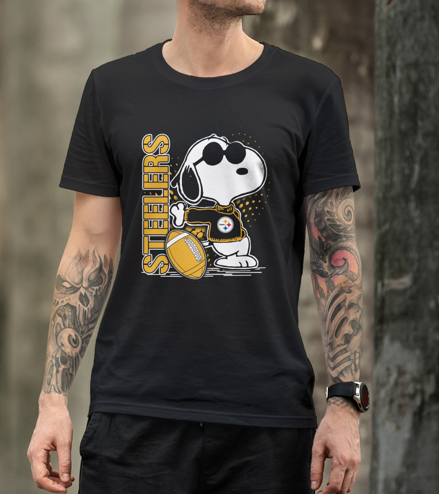 Steelers Snoopy Football Team T-Shirt
