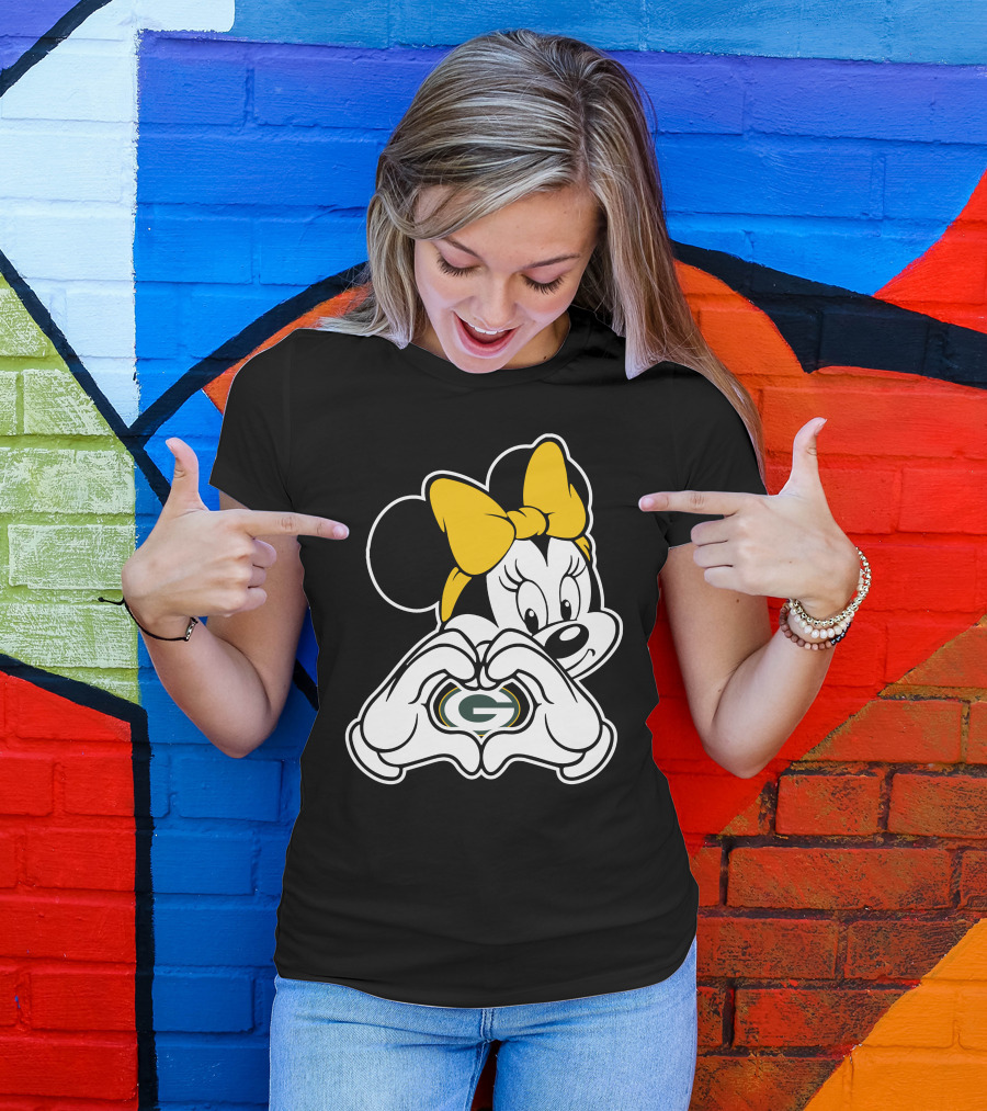 Minnie Mouse Green Bay Packers Heart Hands T-Shirt