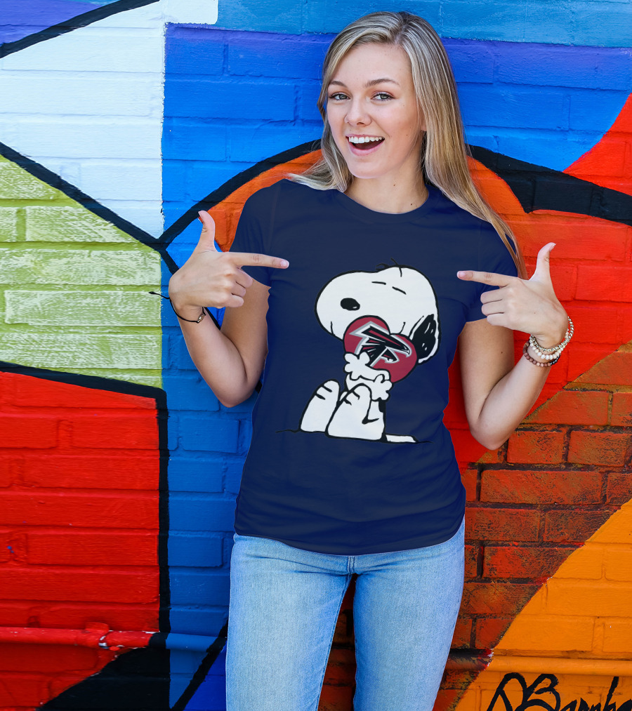 Snoopy Atlanta Falcons Logo Heart Hug T-Shirt