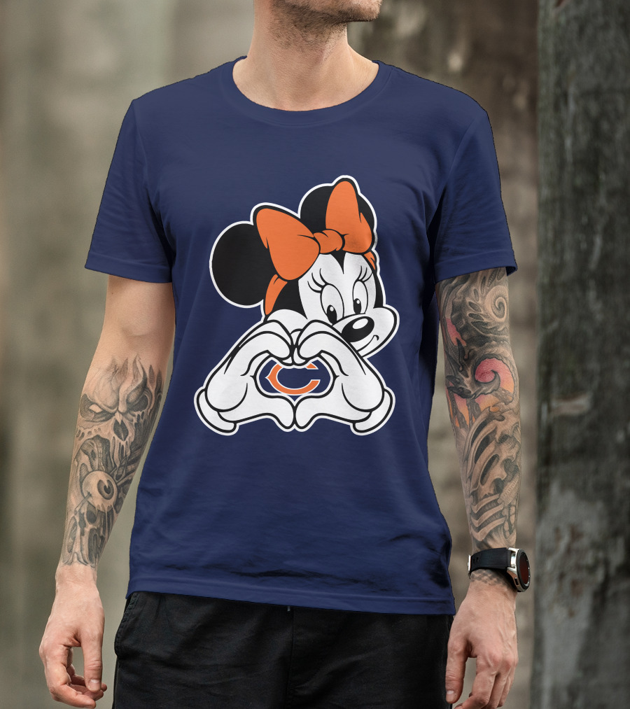 Chicago Bears Minnie Mouse Heart Hands T-Shirt