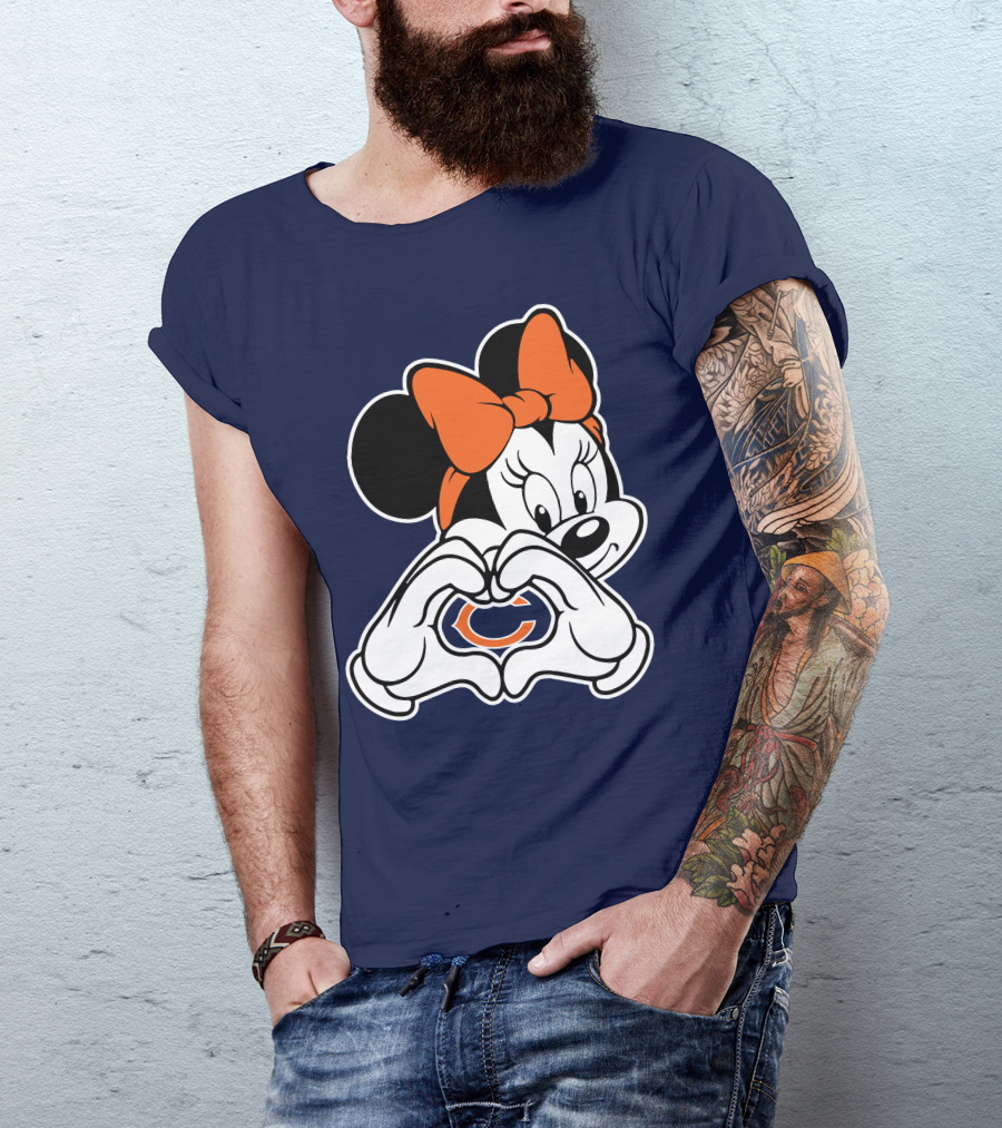 Chicago Bears Minnie Mouse Heart Hands T-Shirt