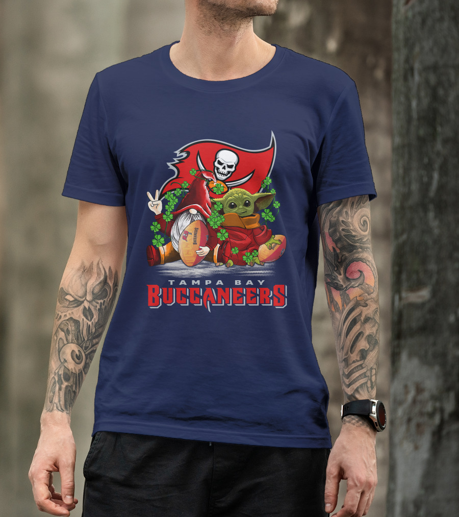 Tampa Bay Buccaneers Gnome And Baby Alien Football Peace T-Shirt