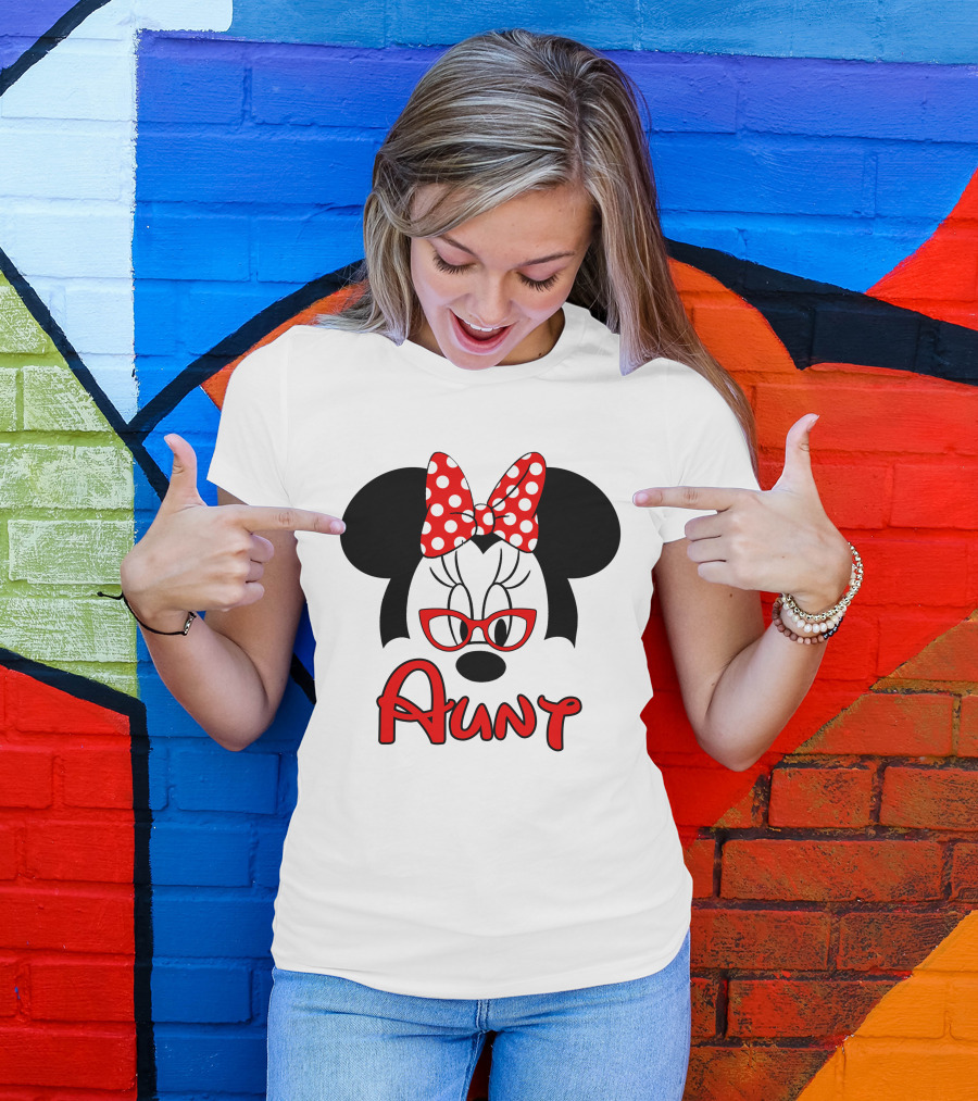 Minnie Mouse Aunt With Red Polka Dot Bow And Glasses T-Shirt