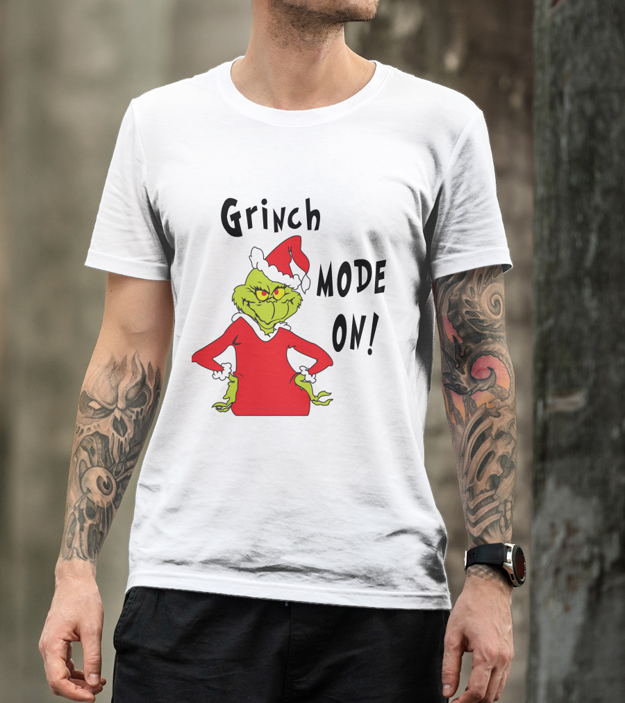 Grinch Mode On Santa Hat Red T-Shirt