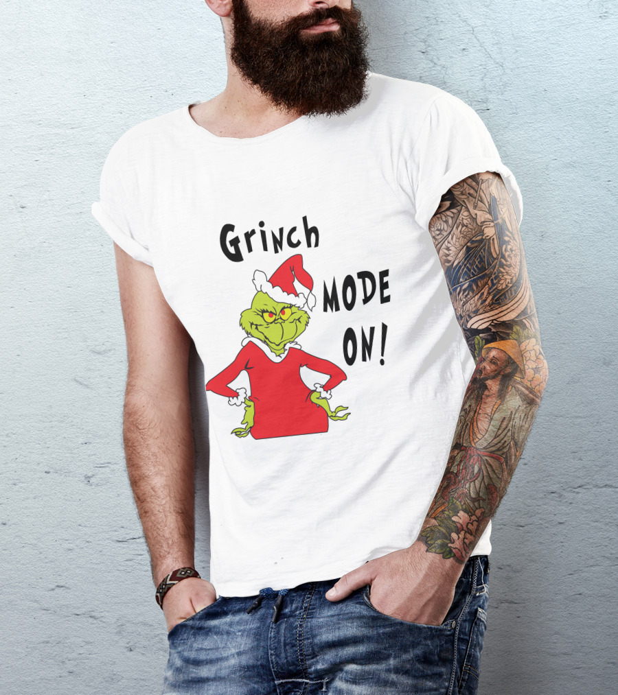 Grinch Mode On Santa Hat Red T-Shirt