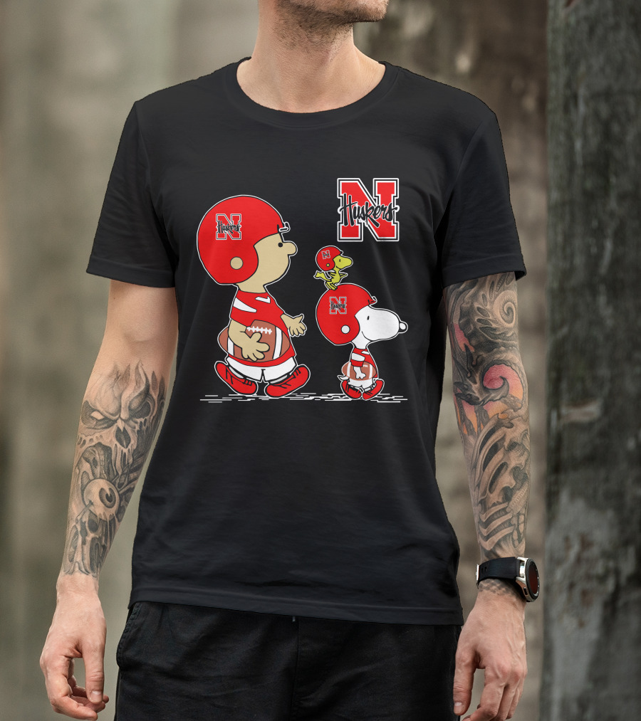 Nebraska Cornhuskers Huskers N Football Peanuts Characters T-Shirt