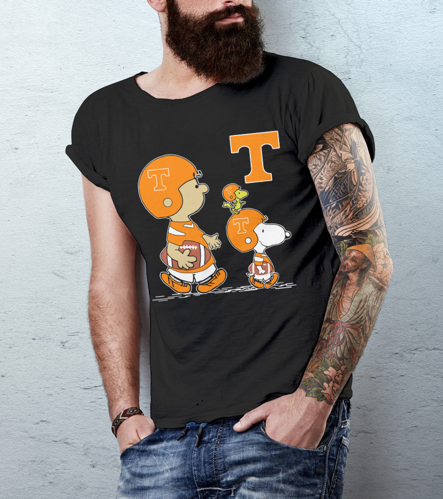 Tennessee Volunteers Peanuts Characters Football Helmet Charlie Brown Snoopy Woodstock T-Shirt