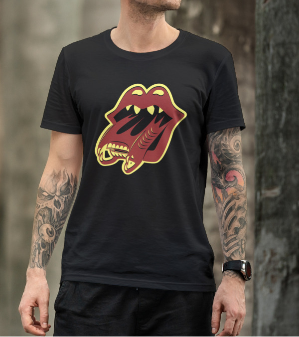 Rolling Aliens Lips With Fangs And Alien Tongue T-Shirt