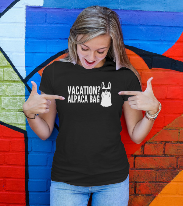 Vacation Alpaca Bag Animal Humor With Sunglasses T-Shirt