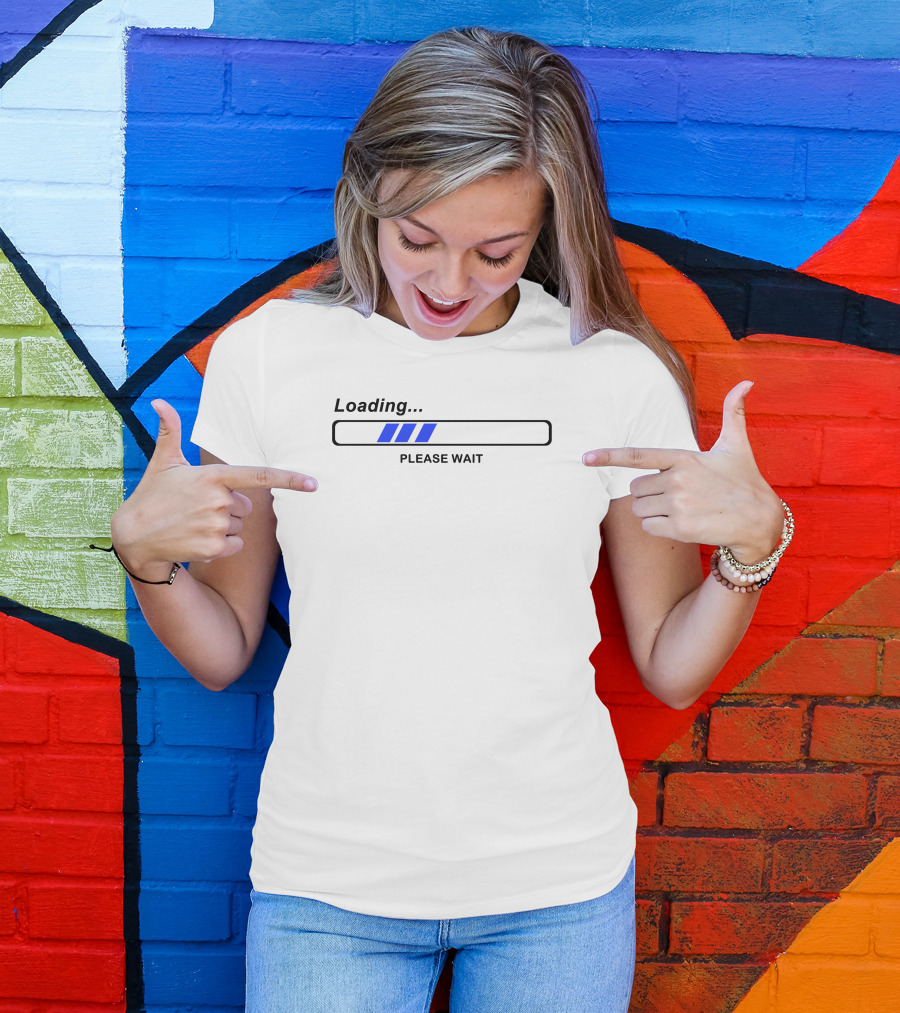 Coole Geek Loading Nerd Admin Computer PC Big Bang Theory Please Wait Fun T-Shirt