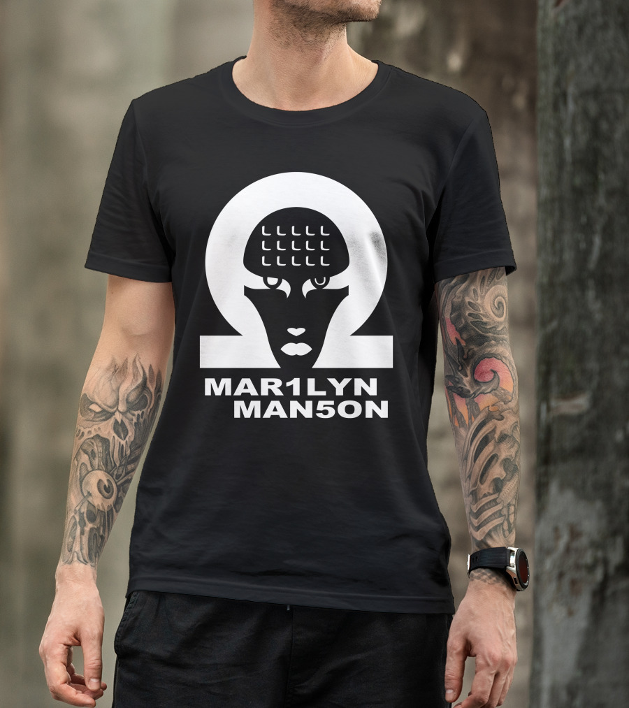 MAR1LYN MAN5ON Omega Symbol Face T-Shirt