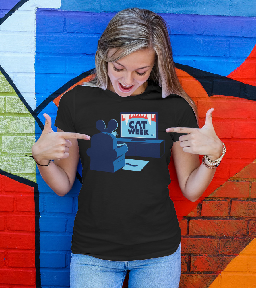 Mouse Watching Cat Week On TV T-Shirt