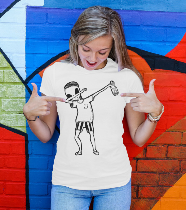 Dab Alamo Alien Dabbing With Bottle In Hand T-Shirt