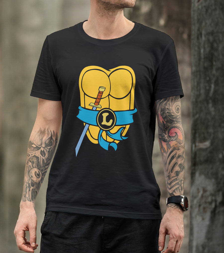 Turtles Leonardo L Belt Armor Sword T-Shirt