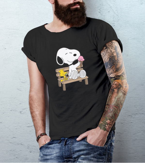 Snoopy Woodstock Summer Time Ice Cream Bench Relaxation T-Shirt