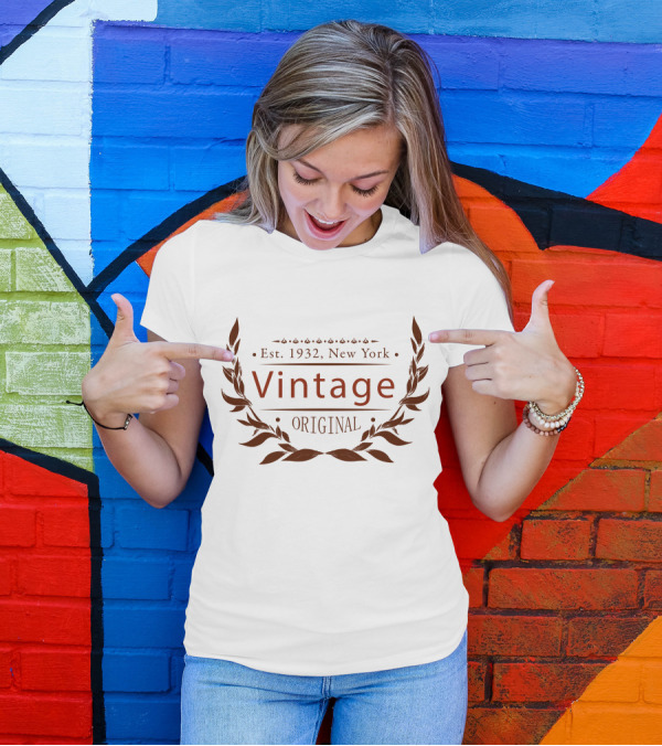 Est. 1932 New York Vintage Original T-Shirt