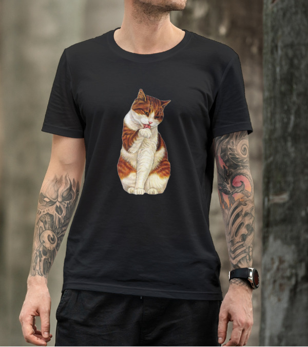 Cat Yelmo Licking Paw T-Shirt