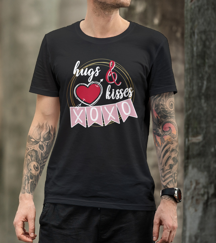 Hugs And Kisses Xoxo Heart Arrow Design For Dark T-Shirt