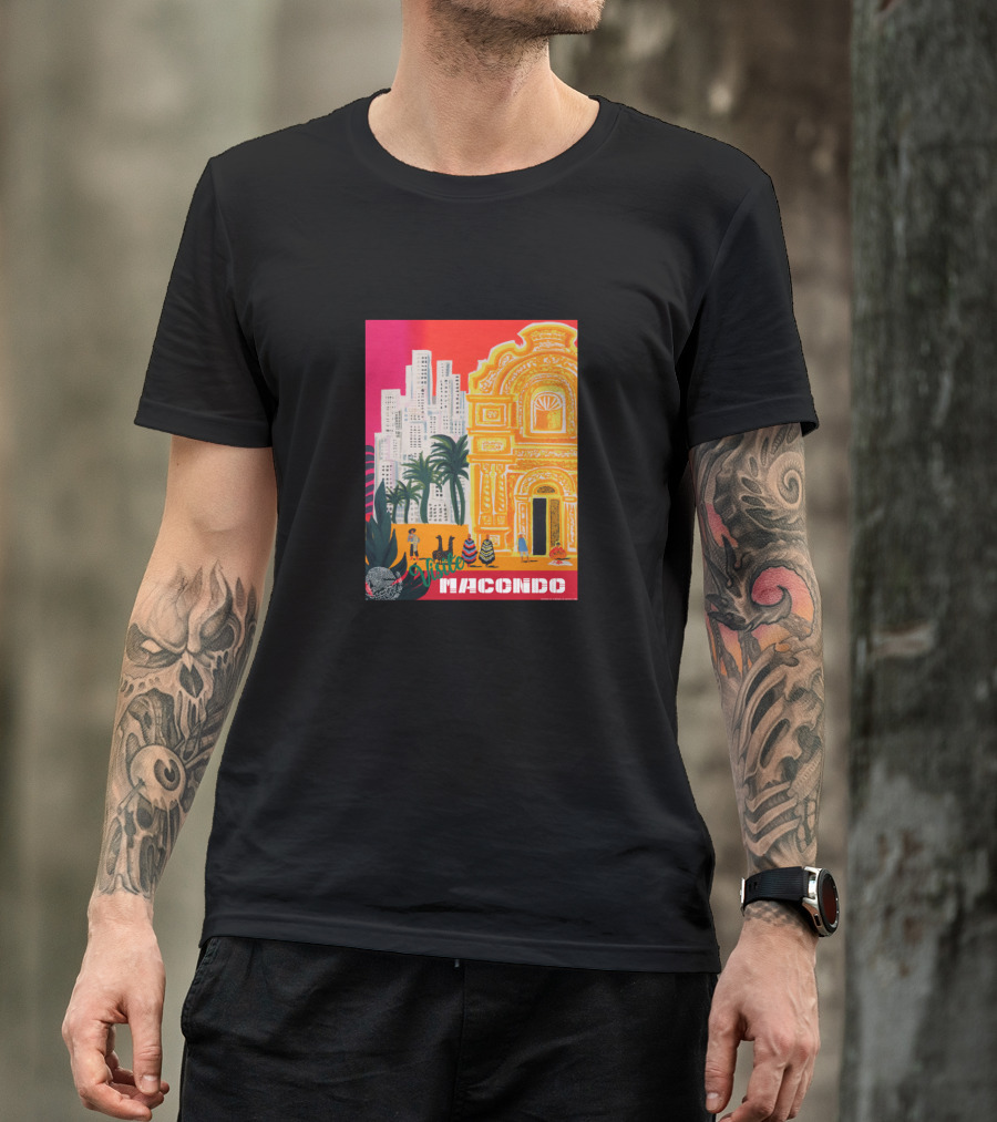 Visite Macondo Vibrant Cityscape And Architectural Wonderland T-Shirt