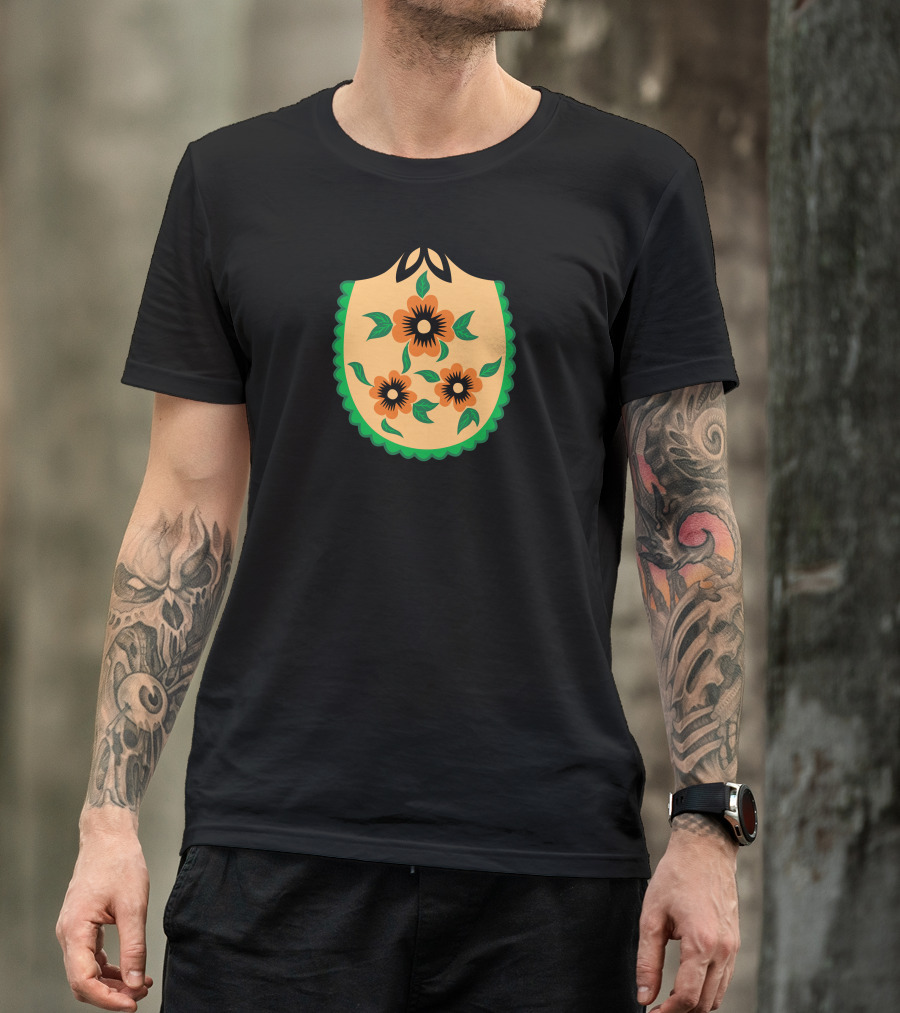 Matryoshka Floral Design Russian Nesting DollMotif T-Shirt