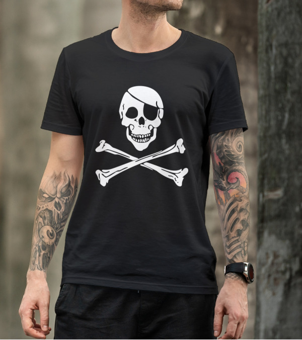 Skull And Crossbones Pirate T-Shirt