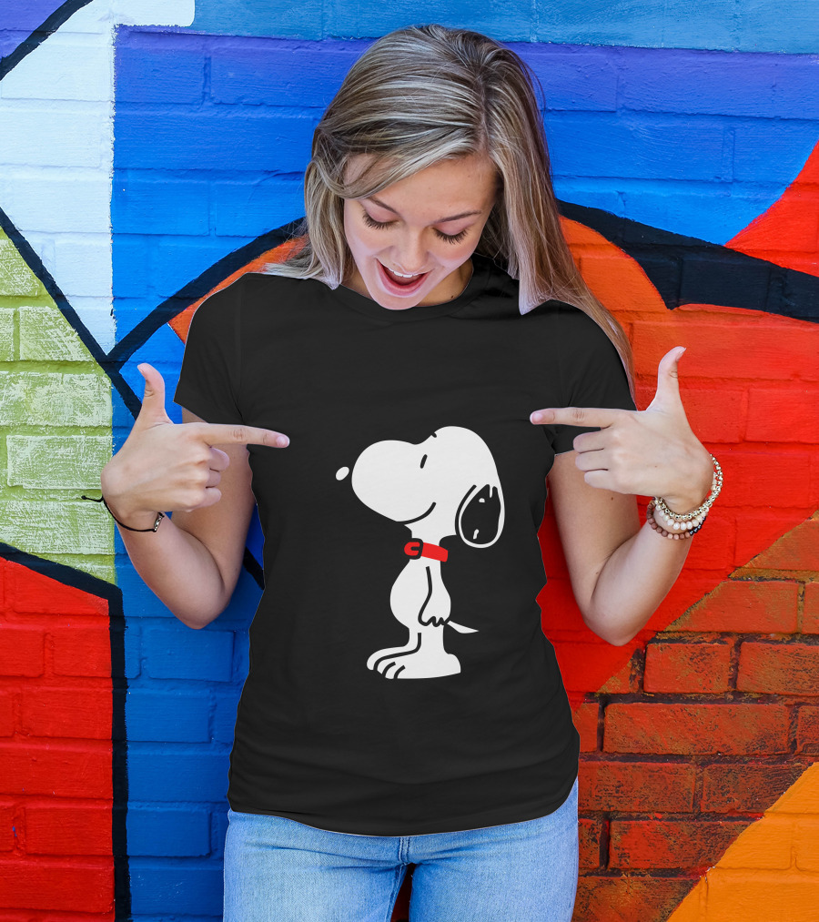 Snoopy Happy Pose Red Collar T-Shirt