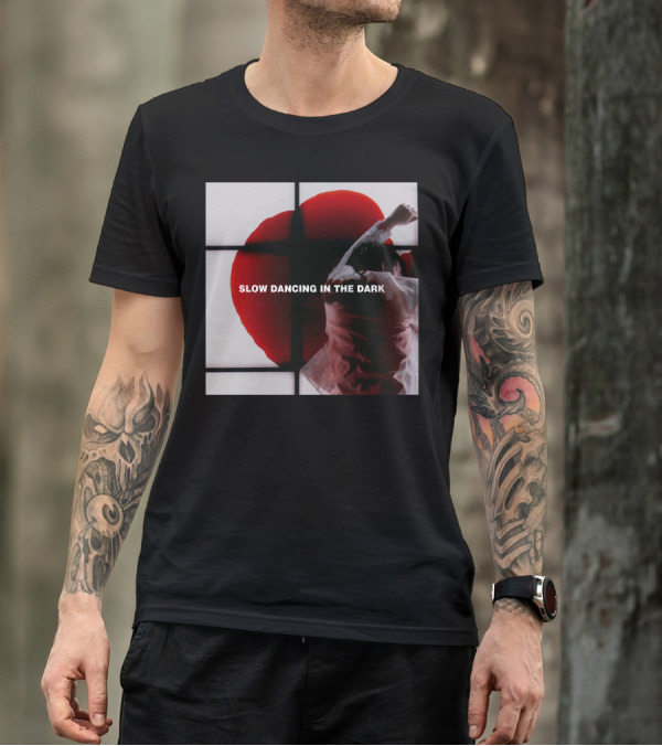 SLOW DANCING IN THE DARK Red Heart Background T-Shirt