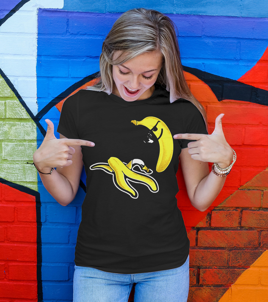 Banana Paparazzi Captures Camera Moment T-Shirt