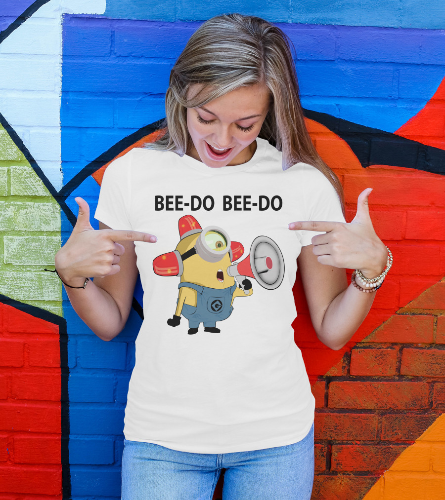 BEE-DO BEE-DO Minion Fireman Alarm T-Shirt