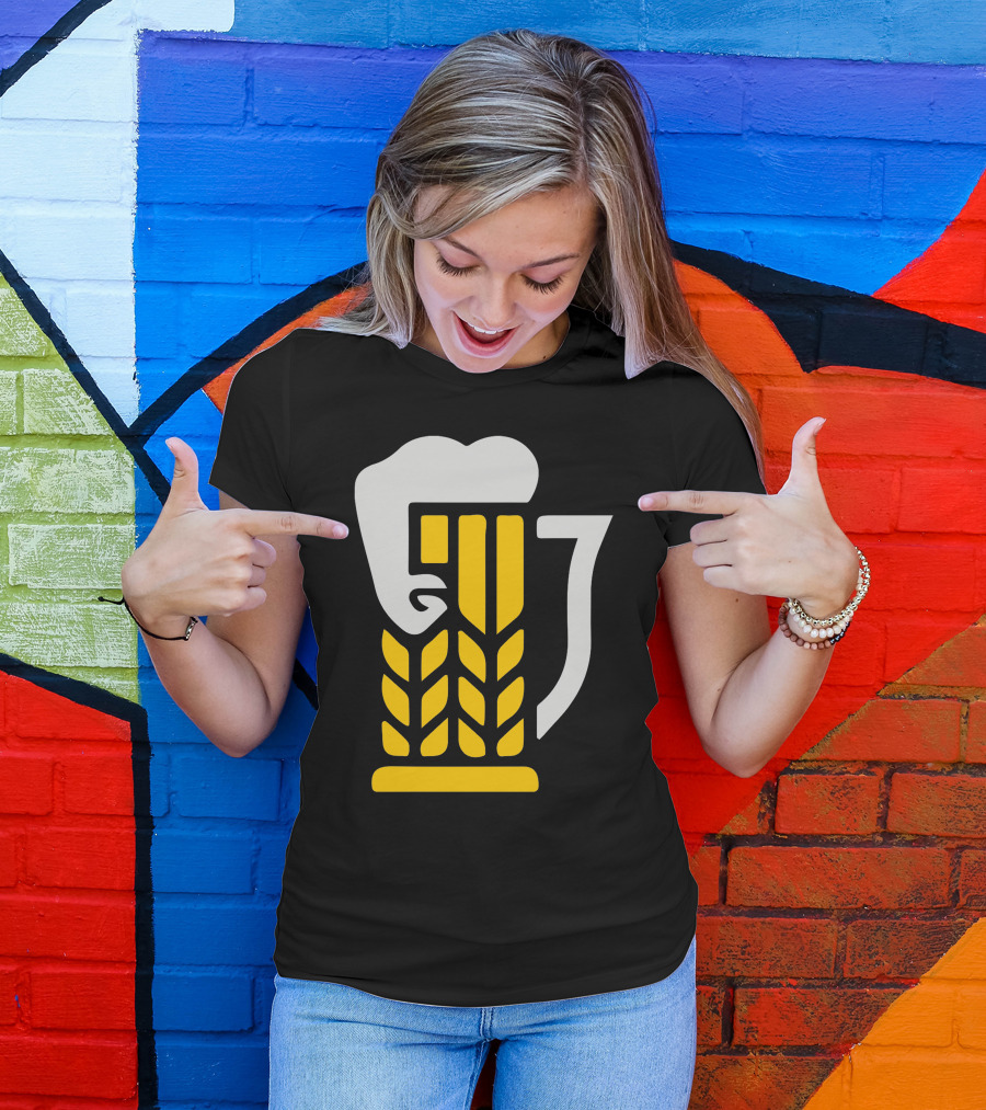 Beer Arm Strong Wheat Mug With Foam Flexing Muscle T-Shirt