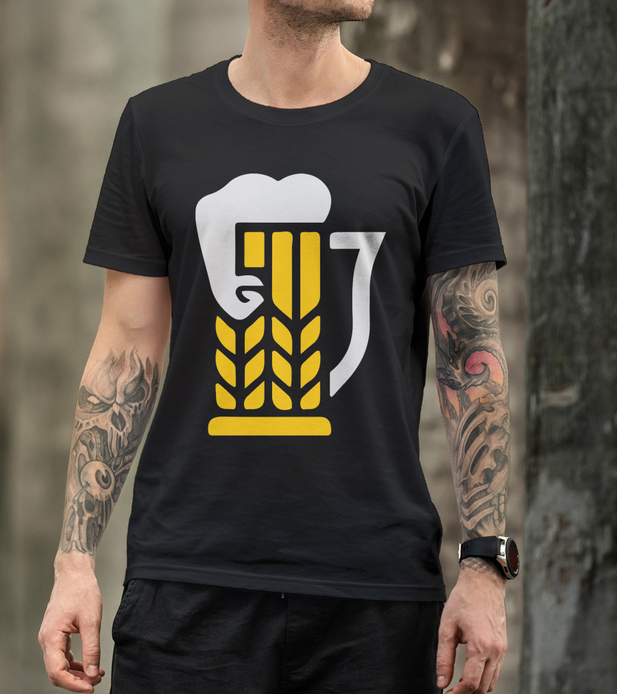 Beer Arm Strong Wheat Mug With Foam Flexing Muscle T-Shirt