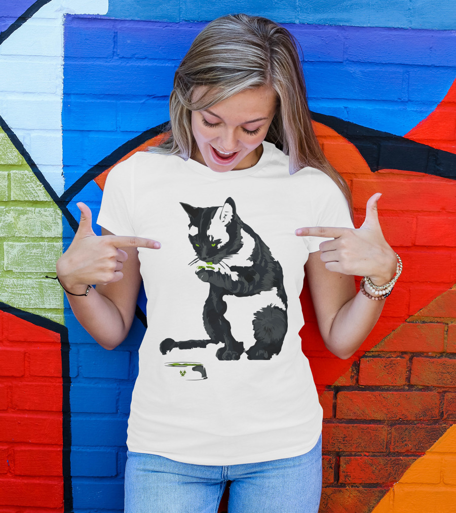 Radioactive Cat With Glowing Eyes And Green Light T-Shirt