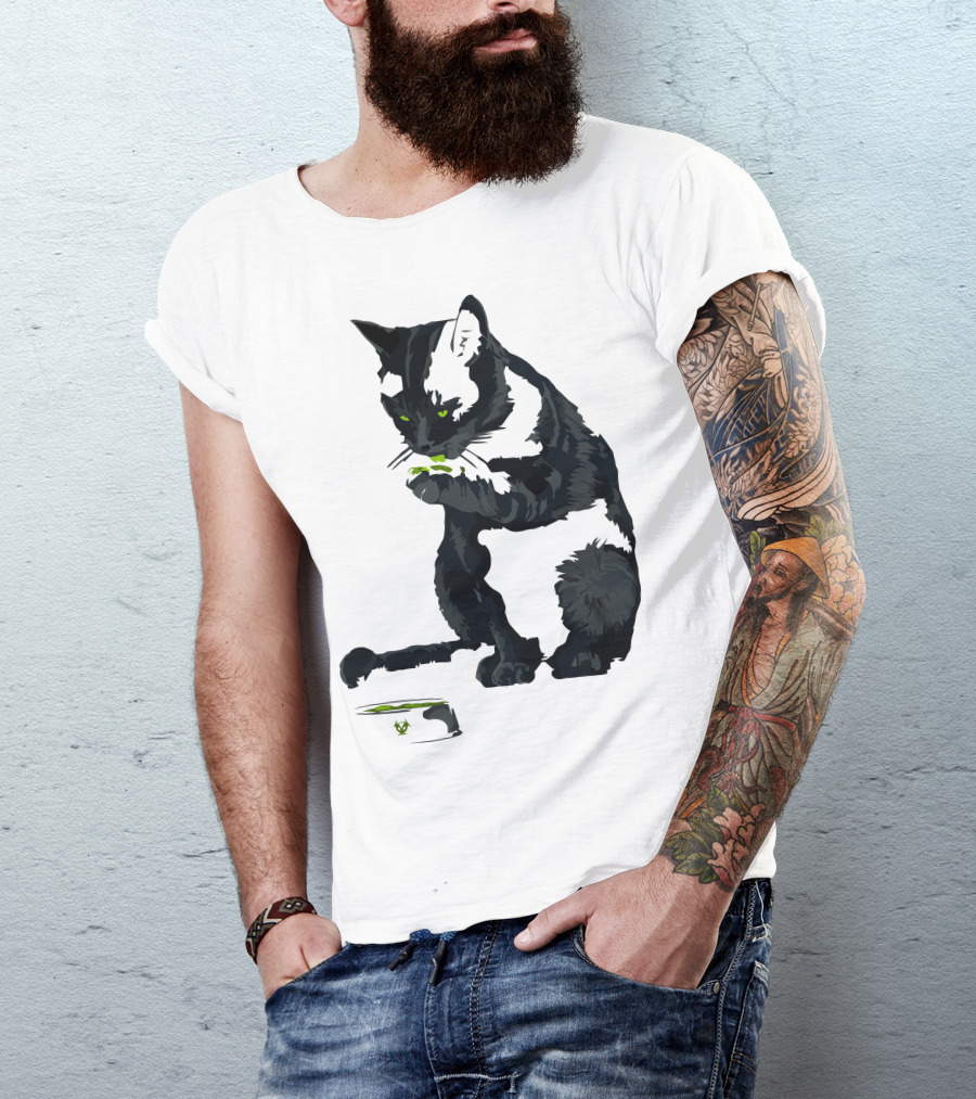 Radioactive Cat With Glowing Eyes And Green Light T-Shirt