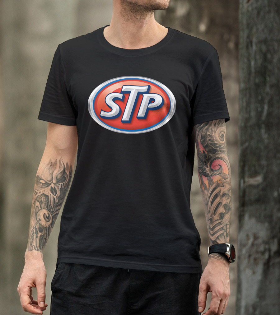 STP Large Mechanic Car Logo Vintage Racing T-Shirt