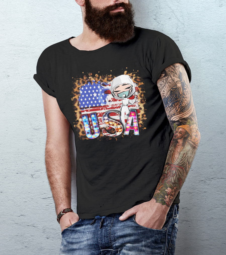 USA Hero Medical Frontline Worker With Flag T-Shirt