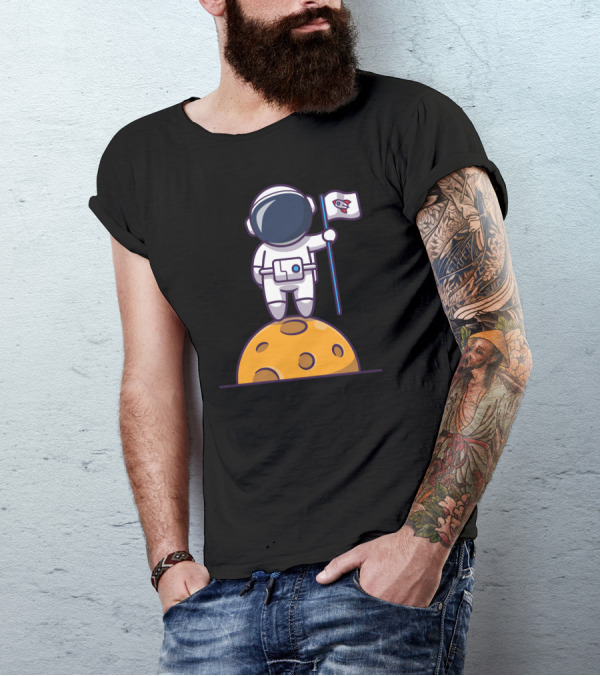 Astronaut Holding Rocket Flag On Moon Surface T-Shirt