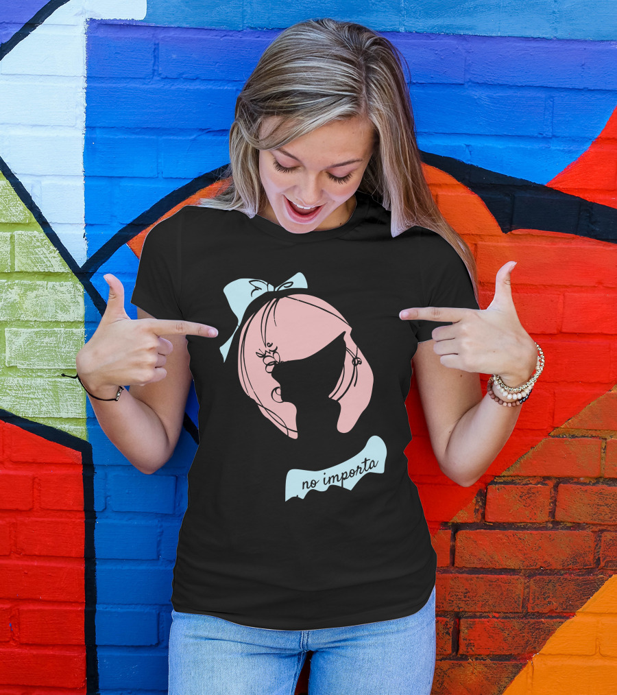 No Importa Que Piense La Gente Pink Hair Blue Bow Feminine T-Shirt