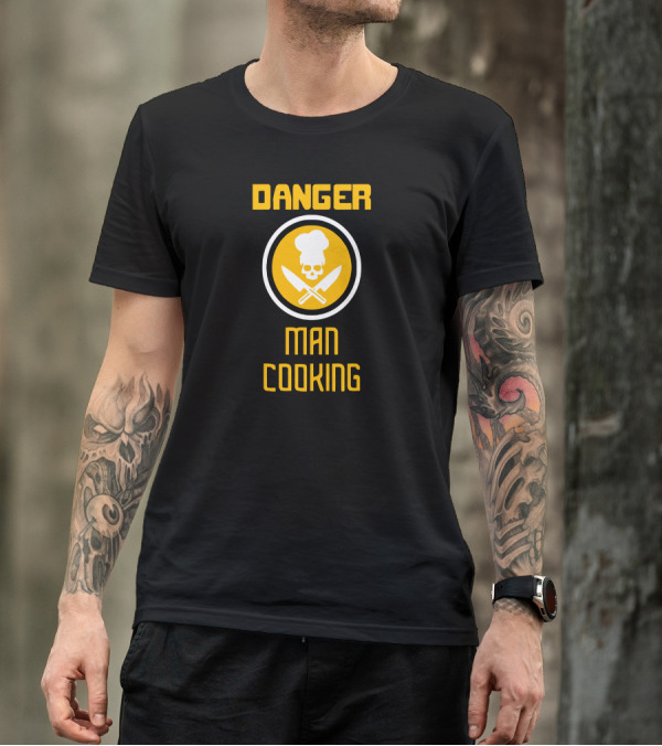 Danger Man Cooking Skull Chef Knife Circle T-Shirt