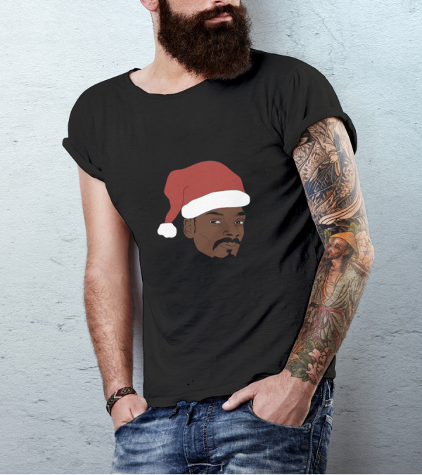 Twas The Nizzle Before Chrismizzle All Through The Hizzle Santa Hat Braids T-Shirt