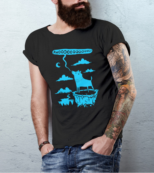 AWOOOOOOOOOOOLF Wolf Howling At Moon Clouds And Mountains T-Shirt