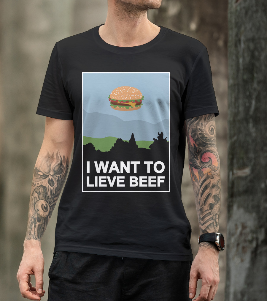 I Want To Lieve Beef Hamburger UFO Poster Style Retro T-Shirt
