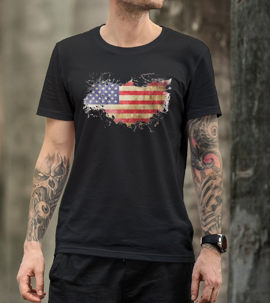 Old American Flag Map Design Vintage Rustic T-Shirt
