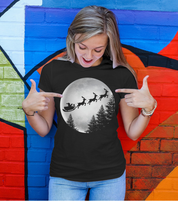 I Want To Believe In Santa Flying To The Moon And Back T-Shirt