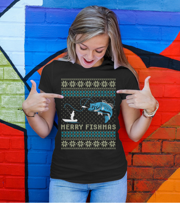 Merry Fishmas Fisherman Christmas T-Shirt