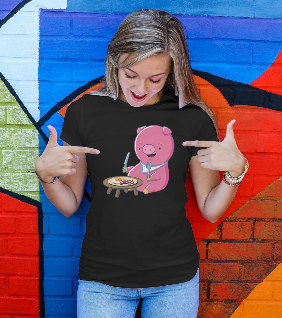 I Love Bacon Pig Enjoying Breakfast Plate T-Shirt