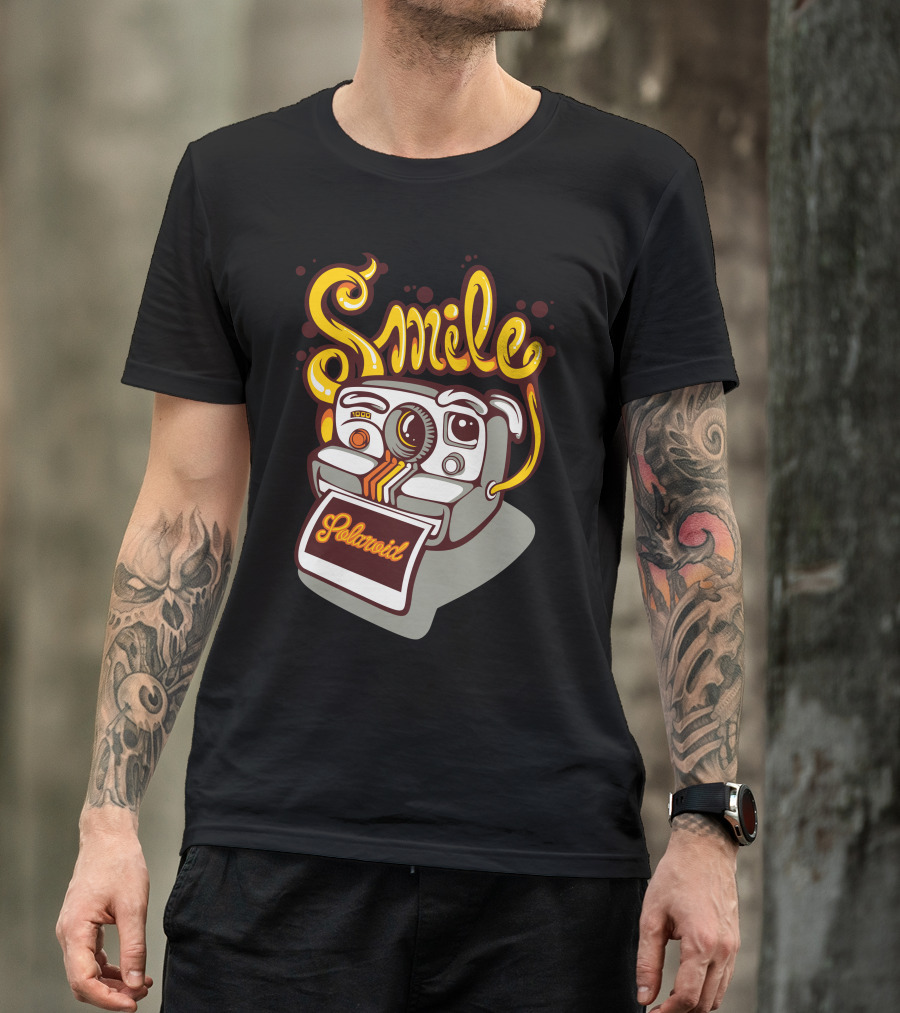 Smile Polaroid Vintage Camera T-Shirt