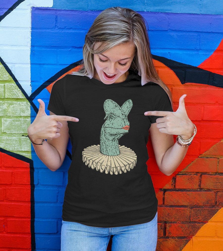 Elizabethan Dilophosaurus With Ruffled Collar And Red Lips T-Shirt